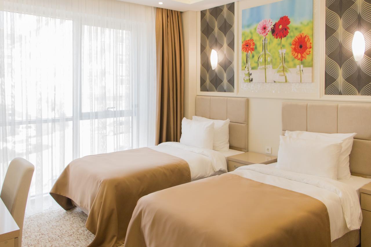 Goldhan Hotel Tekirdağ Bagian luar foto